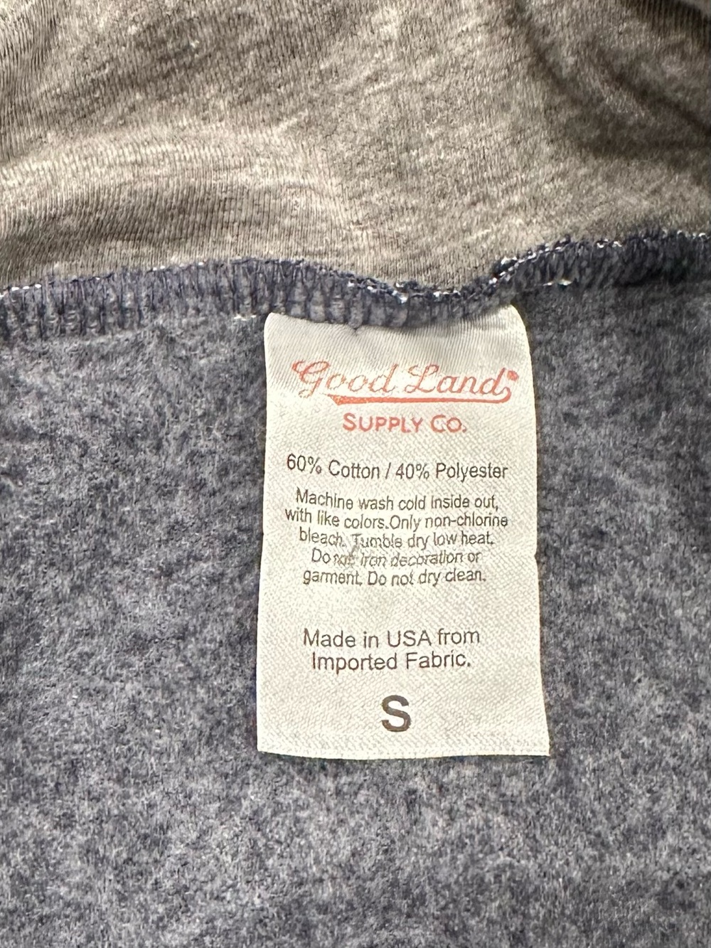Super Soft Seattle Sweatshirt/Hoodie, Quilted Rainbow, Spaceneedle Detail EUC, S - Picture 11 of 12